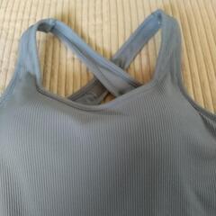カップ付きタンクトップ くすみブルーの画像