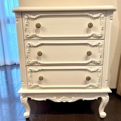 猫脚白家具チェスト　極美品　ウエストハウスギャラリー