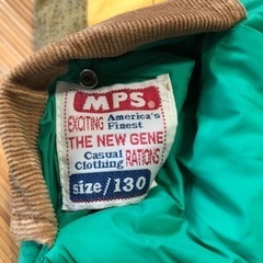 130 暖かいリバーシブルベスト　グリーン防寒の画像