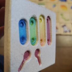 PLAN TOYS。アルファベットタイルの画像