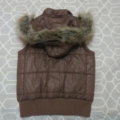 レディースMサイズ ダウンベストの画像