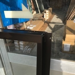 YKKAP 社　FIX窓　複層硝子　在庫品の画像