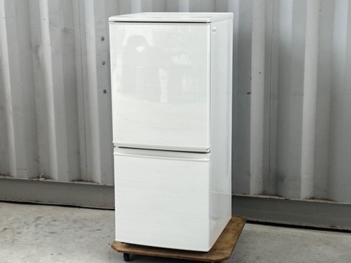 シャープ 冷蔵庫◇どっちもドア◇137L◇2017年製◇SJ-D14C-W◇ホワイト◇P11