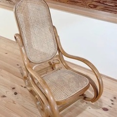 ロッキングチェア 籐 の画像