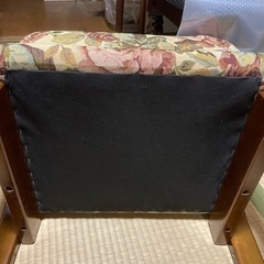 座椅子　高さ調節可　今は8000円以上で販売されてます！の画像