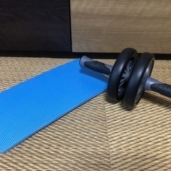 ◎決まりました◎ 腹筋ローラー 膝保護マット付き