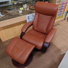 【愛品倶楽部柏店】イエリアーダ　シモンズ　フィヨルド　アヴェンシスＣベースチェア　オットマン付き