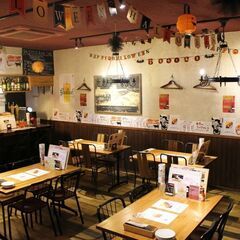 おしゃれバルスタッフ！お金がもらえて学べるお店♪今応募しないと損しちゃいますよ♪人生を一緒に楽しもう！の画像