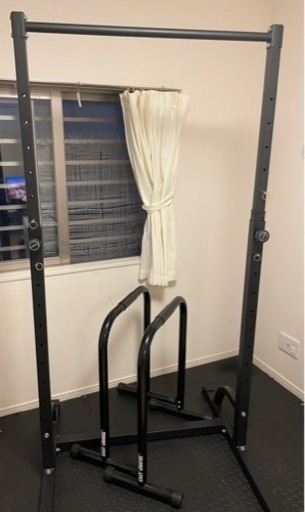 懸垂器具•ディップススタンド