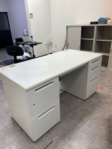 【※最終お値下げ！】業務用デスク