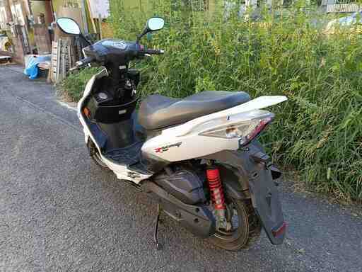 キムコ　レーシング125Fi　低走行！