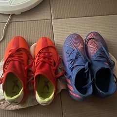 アディダスジュニアスパイク　21.5センチ