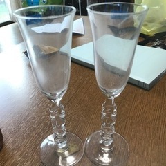 ガラスコップの画像