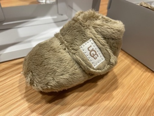 UGG ベビー　BIXBEE ファーストシューズ　XS