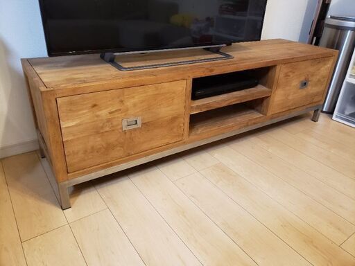 テレビボード
