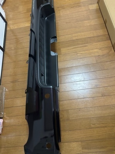 6型ハイエース リアバンパー 新車外し ボルドーマイカメタリック