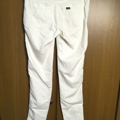 Lee 白ジーンズの画像