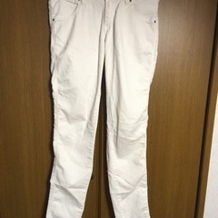 Lee 白ジーンズの画像