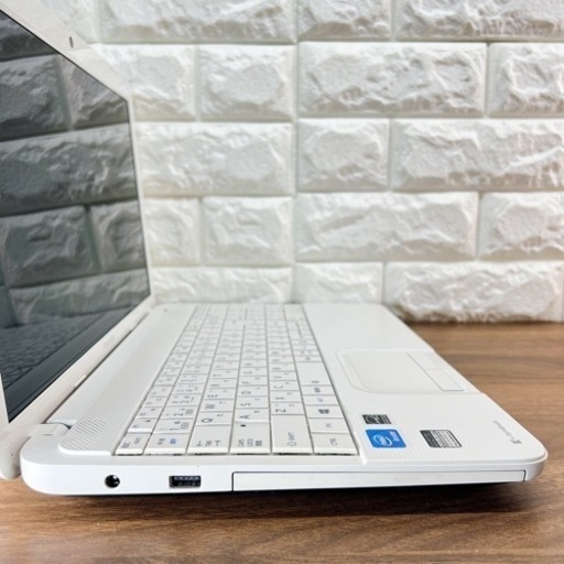 【大容量】かわいいホワイト☘新品SSD512GB搭載! ☘ dynabook ☘