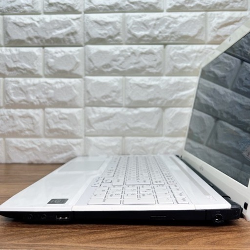 【大容量】新品SSD512GB搭載!☘LIFEBOOK 第4世代 Core i7