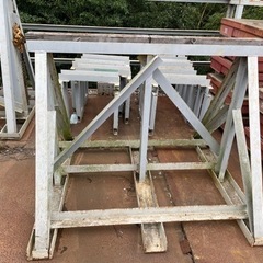 トラック　架台