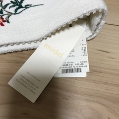 新品、未使用、タグ付きジャケット　snidelの画像