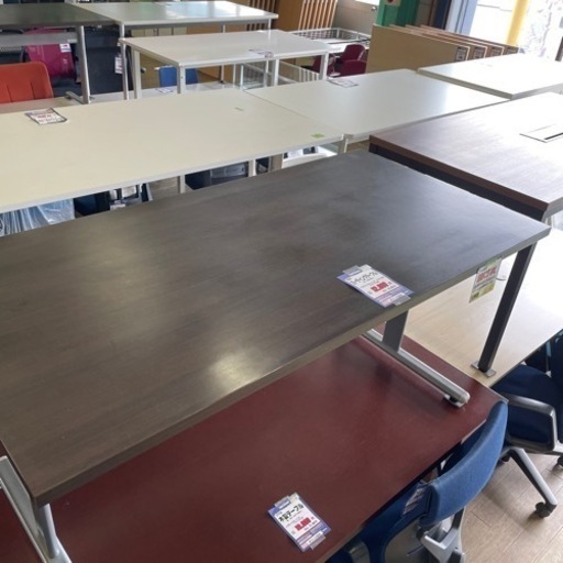 JI-37 【オフィス家具専門店】生興のミーティングテーブルです！ R4.9/29時点で在庫数3点あり