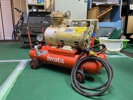 【可動品‼️】コンプレッサー　iwata
