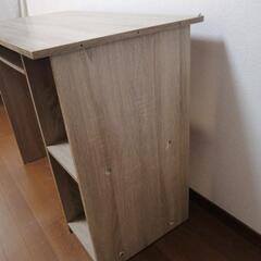 机【引き出し、収納棚付き】の画像