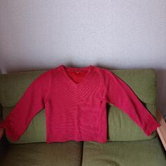 [再度、値段を下げました]]両袖に刺繍があります。