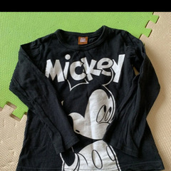 長袖シャツ4枚の画像