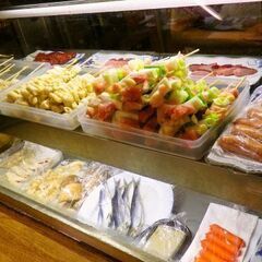 立ち飲み店のホールスタッフ　募集の画像