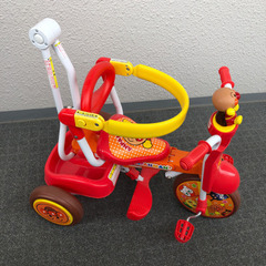 アンパンマン三輪車の画像