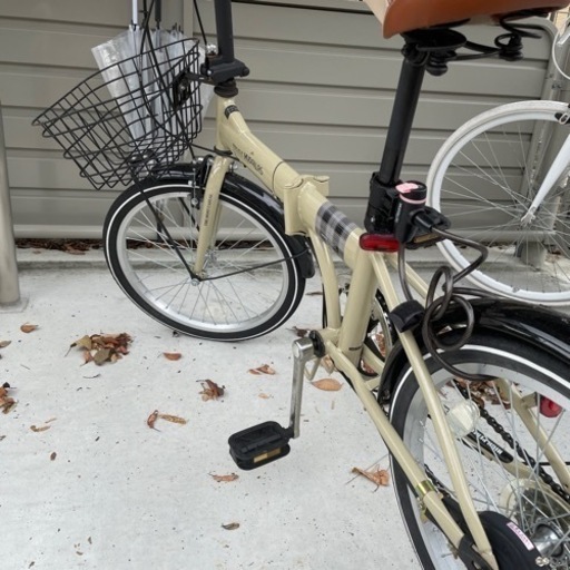 10月15日まで掲載します！18000円即決！折りたたみ自転車　21インチ　変速付き　6ギア　防犯登録済み