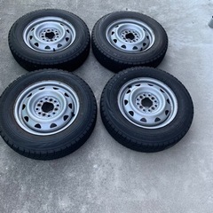 スタッドレスタイヤ