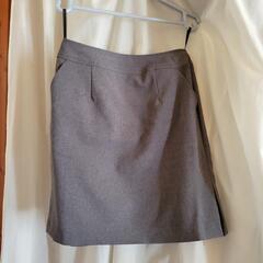 新品⭐グレー⭐洗濯可能スーツ⭐スカート2本の画像