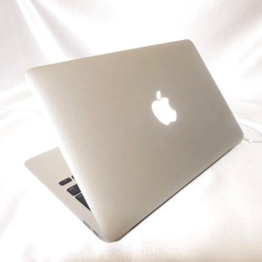 パソコン Apple MacBook Air 11inch Late 2010