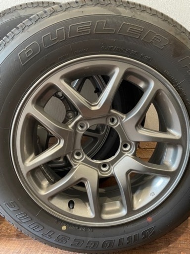 ジムニーjb64 新車外しタイヤホイール5本セット　カバー付き