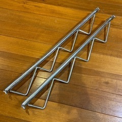 鉄の棒　突っ張りラック