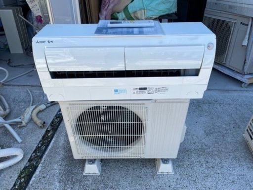 MITSUBISHI 2.2kwエアコン　MSZ-L2218-W 2018年製