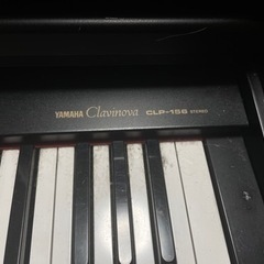 電子ピアノ　ヤマハ　CLP-156の画像