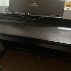 電子ピアノ　ヤマハ　CLP-156の画像