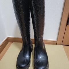 ルイヴィトンのレインブーツ
