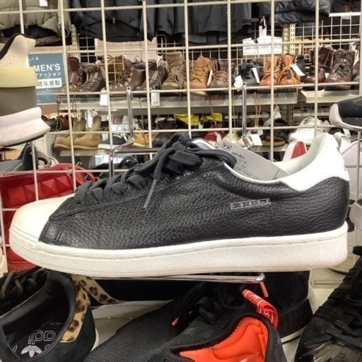 アディダス　スニーカー　FV2838