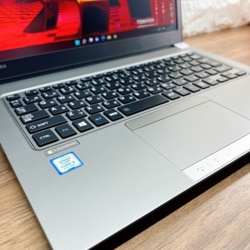 【美品】爆速SSD搭載☘dynabook R63/M ☘ 第8世代Core i5