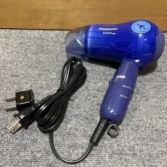 Panasonic 海外・国内両用折り畳み式 ヘアドライヤー　電圧切り替え付きの画像