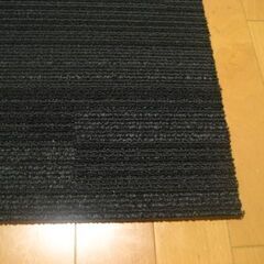 東リタイルカーペット厚み7.8ｍｍ・１枚２５０円・在庫１００枚（３９０１）未使用品の画像