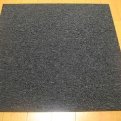 東リタイルカーペット厚み６ｍｍ・１枚２００円・在庫１１４枚（３８...