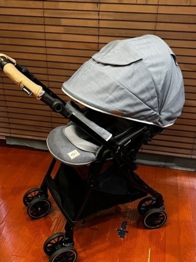 超美品combi スゴカルα 4キャス compact エッグショック