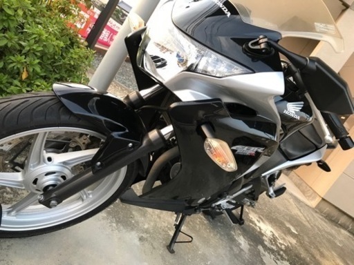 ホンダ CBR250R-3★外装ピカピカ★セル一発★状態を確認いただけます